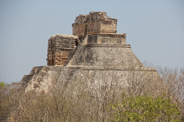 067-Пирамида Карлика, вид от Дворца Правителя